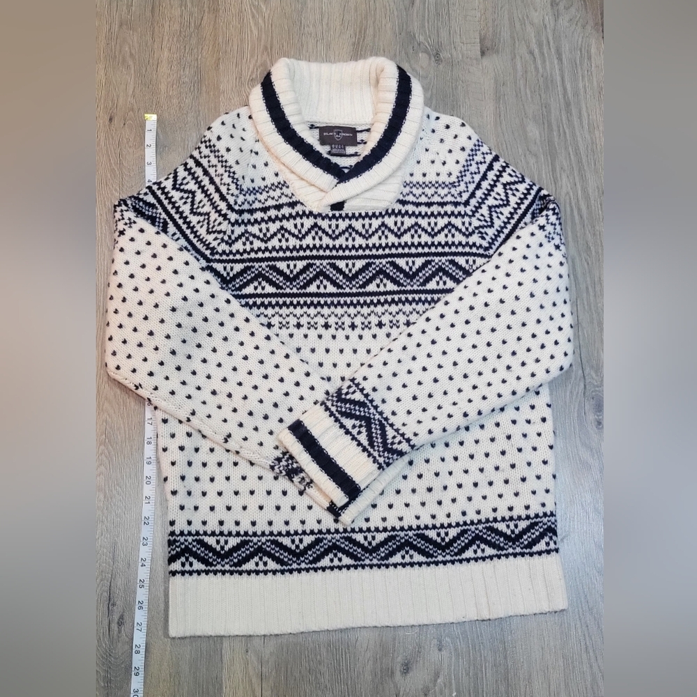 Black Brown 1826 Ivory and Navy Turtleneck Sweater